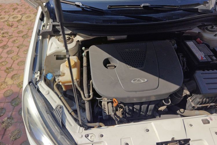 Used Chery Arrizo 7 2013 1.6L Manual ZhiShang Edition Engine Bay Right