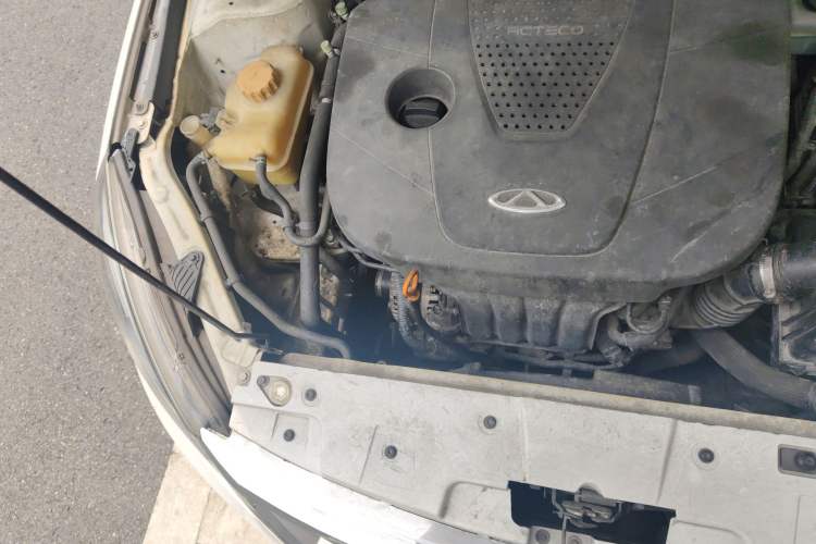 Used Chery Arrizo 7 2013 1.6L Manual ZhiShang Edition Engine Bay Right