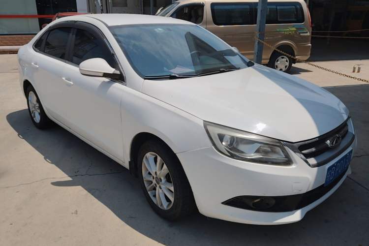 Used Chery Arrizo 7 2013 1.6L CVT ZhiShang Edition Front Right 45 Deg