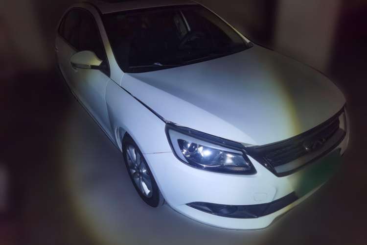 Used Chery Arrizo 7 2013 1.6L CVT Zhixiang Edition Front Right 45 Deg