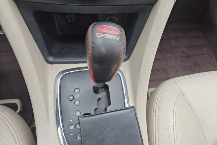 Used Chery Arrizo 7 2013 1.6L CVT ZhiShang Edition Gear Lever