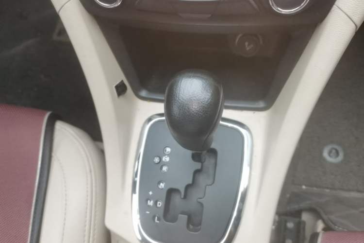 Used Chery Arrizo 7 2013 1.6L CVT ZhiShang Edition Gear Lever