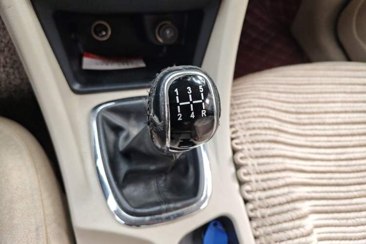 Used Chery Arrizo 7 2013 1.6L Manual Zhi Ling Edition Gear Lever