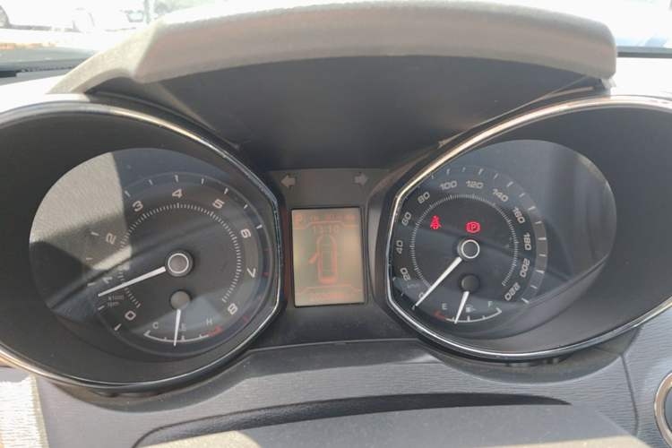 Used Chery Arrizo 7 2013 1.6L CVT ZhiShang Edition Instrument Cluster