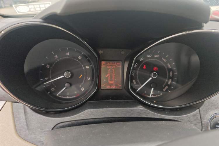 Used Chery Arrizo 7 2013 1.6L CVT ZhiShang Edition Instrument Cluster