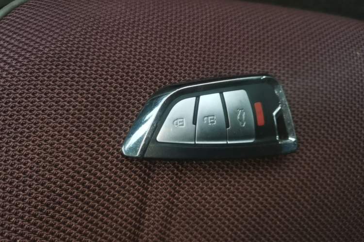 Used Chery Arrizo 7 2013 1.6L CVT ZhiShang Edition Interior 1