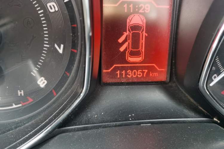 Used Chery Arrizo 7 2013 1.6L Manual ZhiShang Edition Odometer Close Up