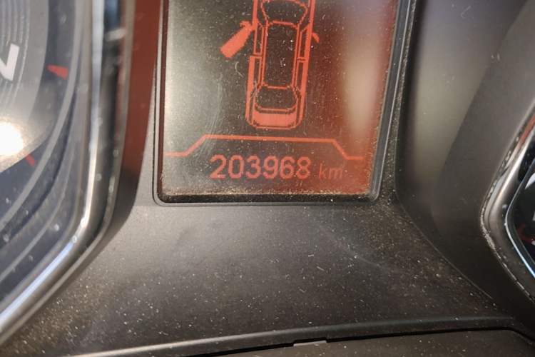 Used Chery Arrizo 7 2013 1.6L CVT ZhiShang Edition Odometer Close Up