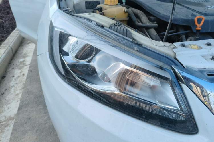 Used Chery Arrizo 7 2013 1.6L CVT Zhixiang Edition Right Front Headlight