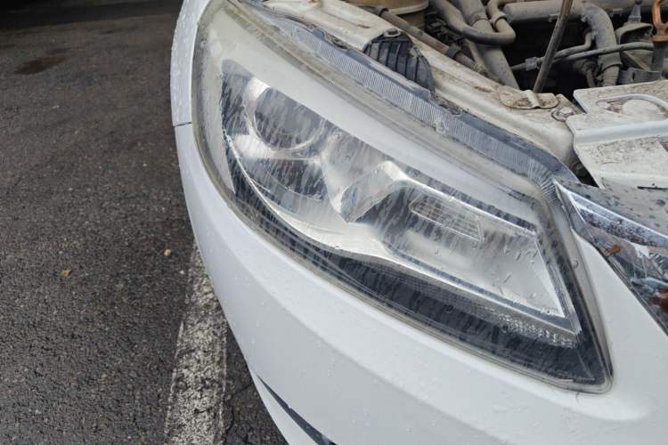 Used Chery Arrizo 7 2013 1.6L CVT ZhiShang Edition Right Front Headlight