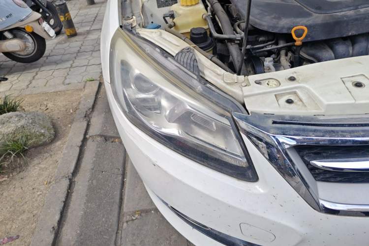Used Chery Arrizo 7 2013 1.6L Manual Zhi Ling Edition Right Front Headlight