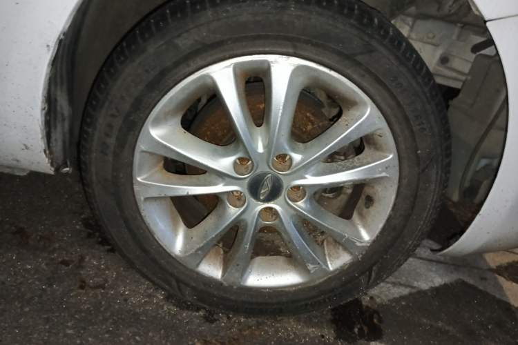 Used Chery Arrizo 7 2013 1.6L CVT ZhiShang Edition Right Front Wheel Hub