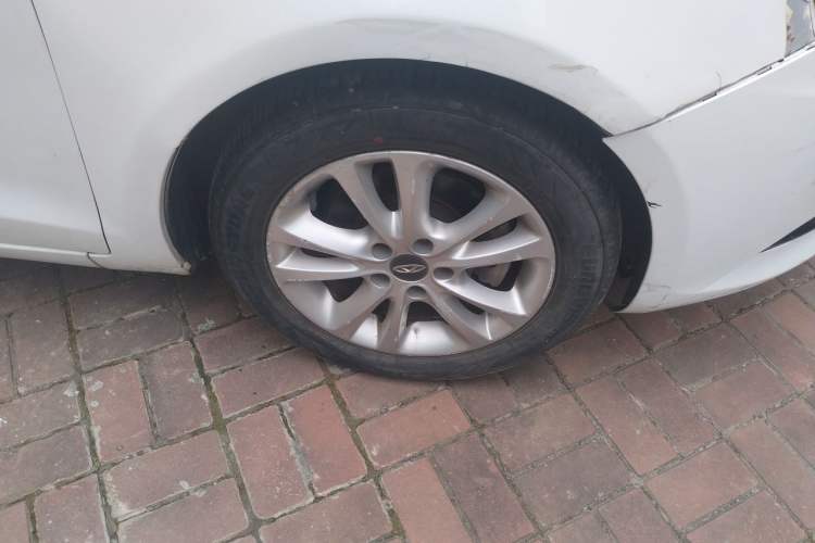 Used Chery Arrizo 7 2013 1.6L CVT ZhiShang Edition Right Front Wheel Hub