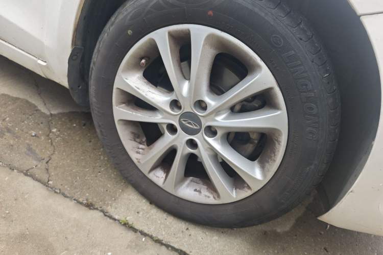 Used Chery Arrizo 7 2013 1.6L CVT ZhiShang Edition Right Front Wheel Hub