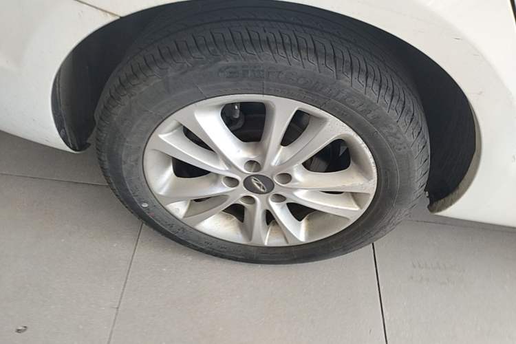 Used Chery Arrizo 7 2013 1.6L CVT Zhiling Edition Right Rear Wheel Hub