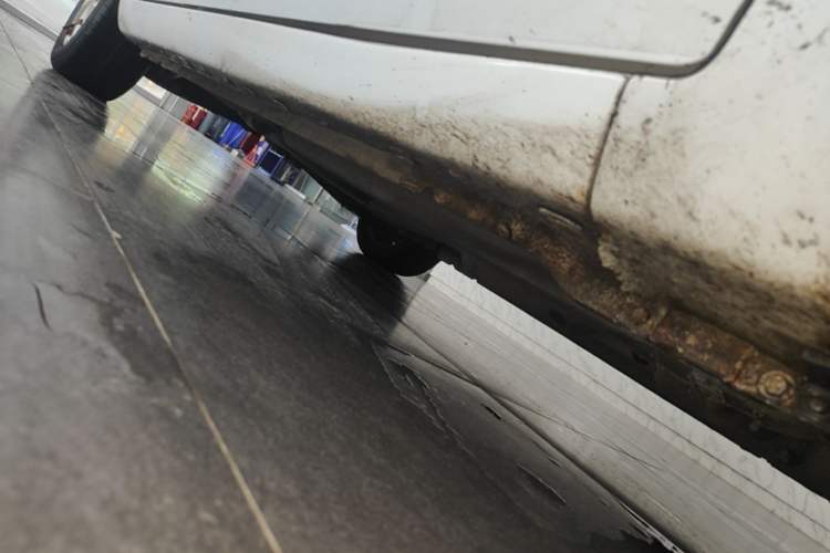 Used Chery Arrizo 7 2013 1.6L CVT Zhixiang Edition Right Side Sill