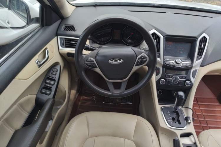 Used Chery Arrizo 7 2013 1.6L CVT Zhixiang Edition Steering Wheel