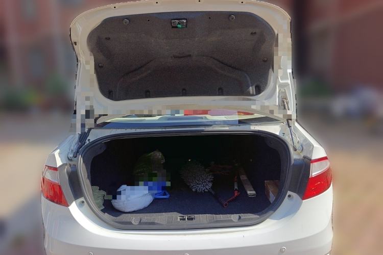 Used Chery Arrizo 7 2013 1.6L Manual ZhiShang Edition Trunk