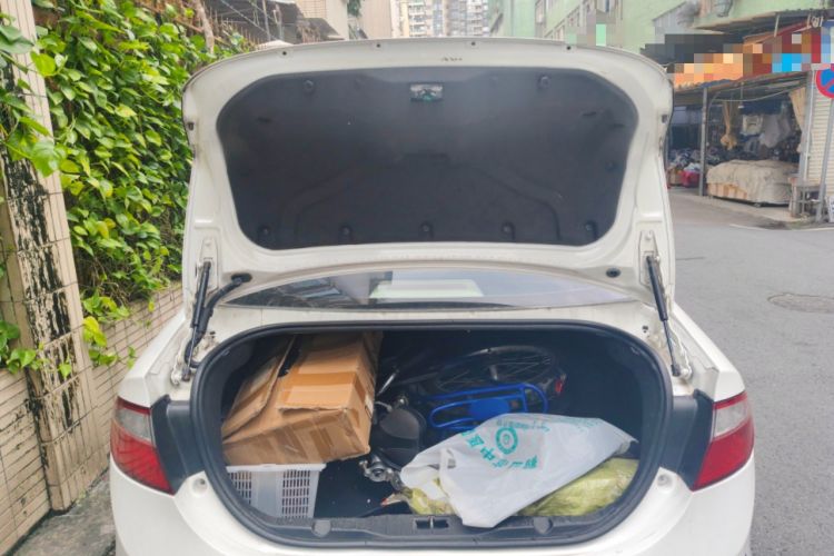 Used Chery Arrizo 7 2013 1.6L Manual ZhiShang Edition Trunk