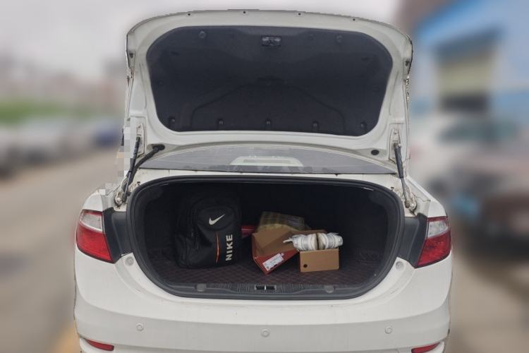 Used Chery Arrizo 7 2013 1.6L CVT ZhiShang Edition Trunk