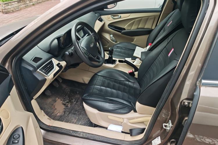 Used Chery Arrizo 7 2014 1.6L Manual ZhiCheng Edition Driver Seat