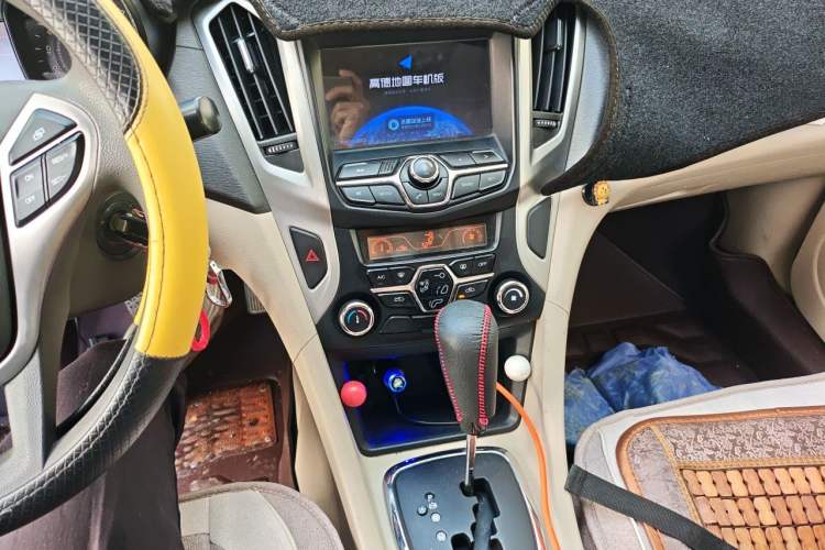 Used Chery Arrizo 7 2014 1.6L CVT ZhiShang Magic Edition Audio And AC Panel