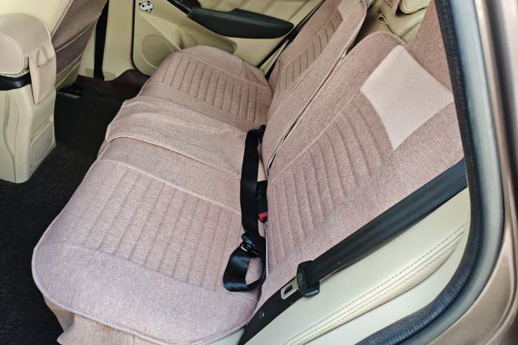Used Chery Arrizo 7 2014 1.6L CVT ZhiShang Magic Edition Left Rear Seat