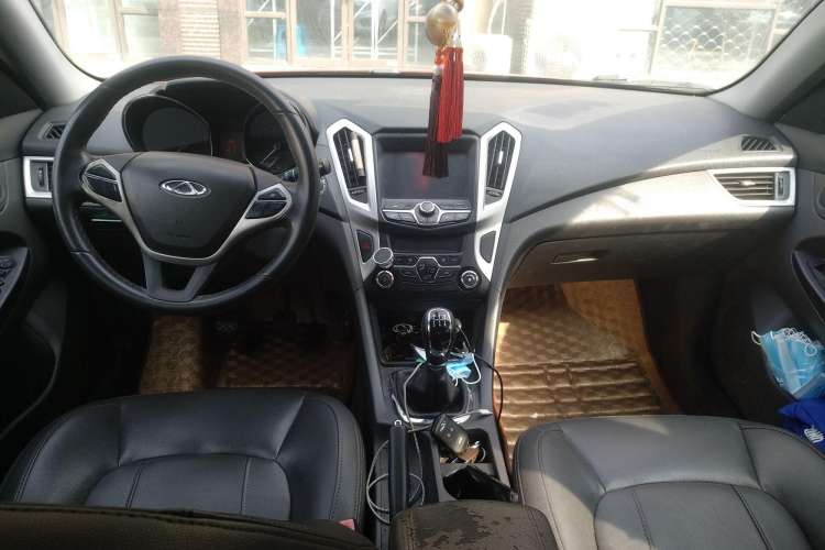 Used Chery Arrizo 7 2014 1.6L Manual ZhiShang Magic Edition Center Console