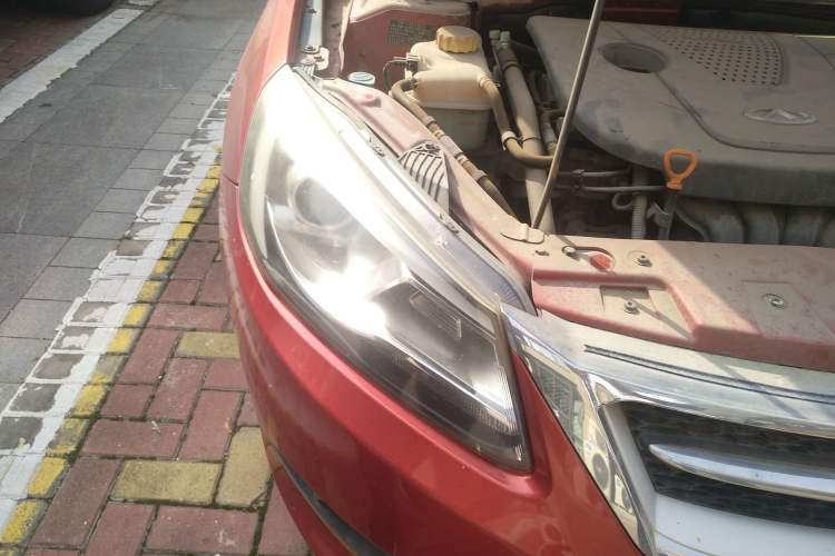 Used Chery Arrizo 7 2014 1.6L Manual ZhiShang Magic Edition Right Front Headlight