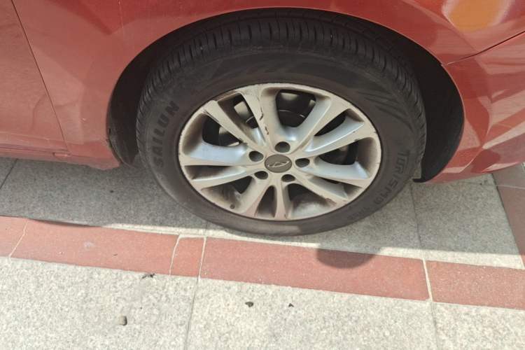 Used Chery Arrizo 7 2014 1.6L Manual ZhiCheng Edition Right Front Wheel Hub