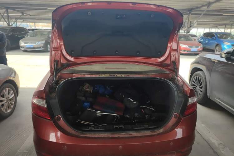 Used Chery Arrizo 7 2014 1.6L CVT ZhiShang Magic Edition Trunk