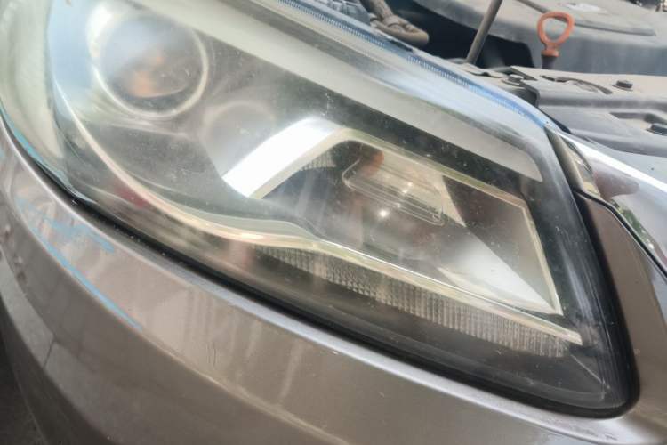 Used Chery Arrizo 7 2014 1.6L Manual ZhiCheng Edition Right Front Headlight