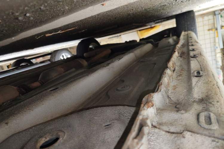 Used Chery Arrizo 7 2014 1.6L CVT ZhiShang Magic Edition Chassis Front Right
