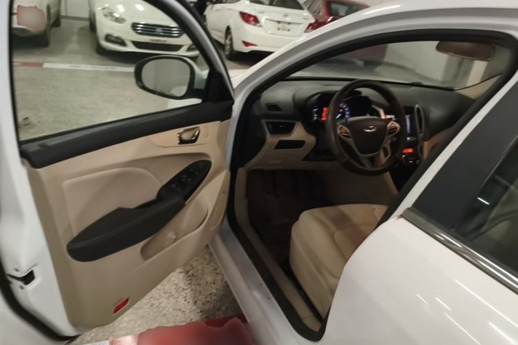 Used Chery Arrizo 7 2014 1.6L Manual ZhiCheng Edition Driver Seat