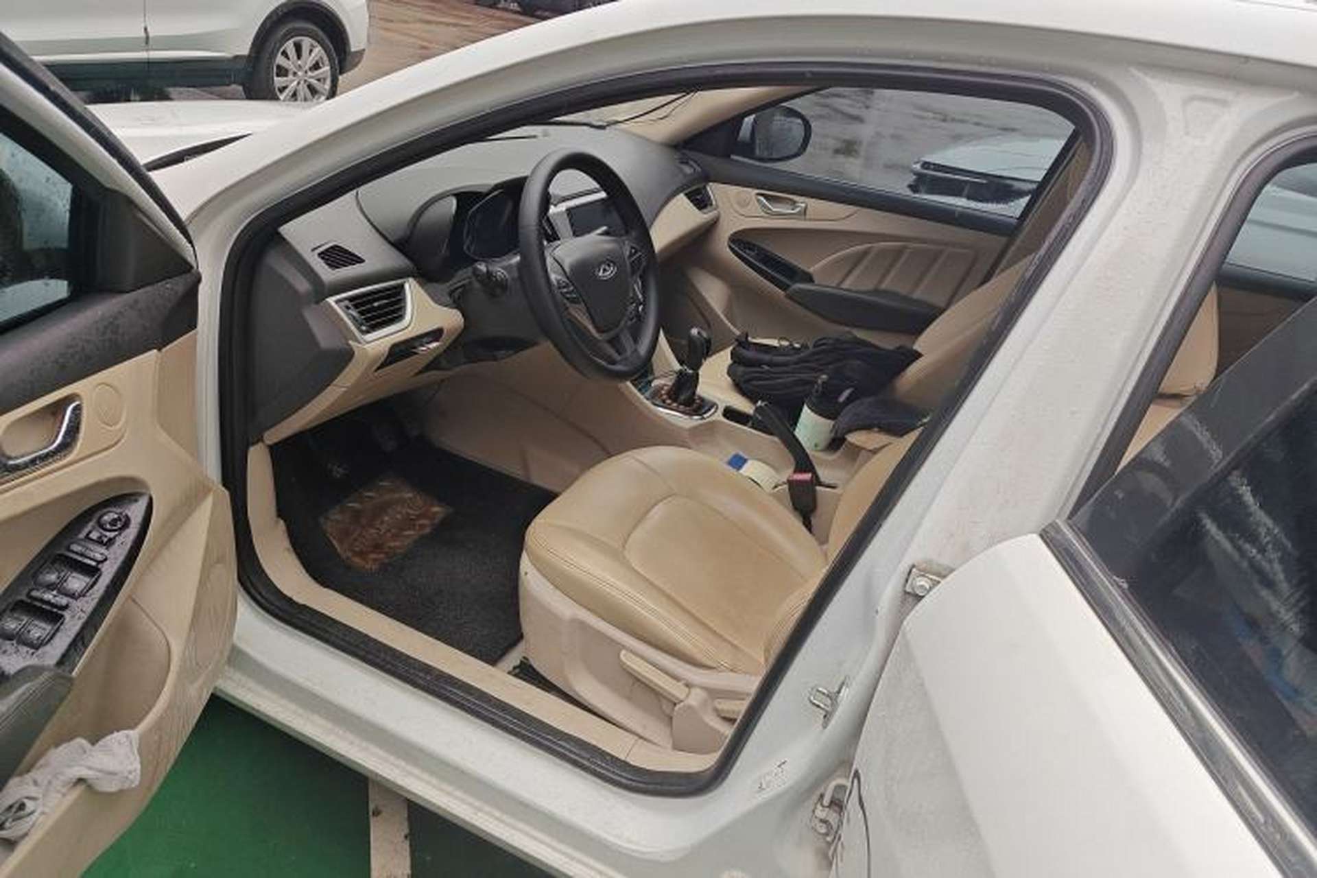 Used Chery Arrizo 7 2014 1.6L Manual ZhiCheng Edition Driver Seat