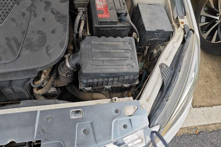 Used Chery Arrizo 7 2014 1.6L Manual ZhiCheng Edition Engine Bay Left