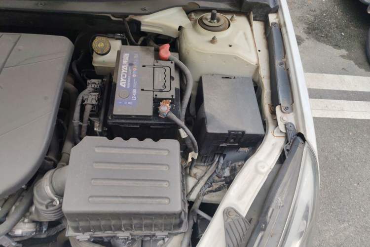 Used Chery Arrizo 7 2014 1.6L CVT ZhiShang Magic Edition Engine Bay Left