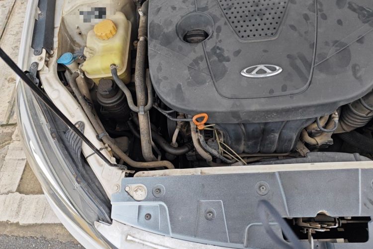 Used Chery Arrizo 7 2014 1.6L Manual ZhiCheng Edition Engine Bay Right
