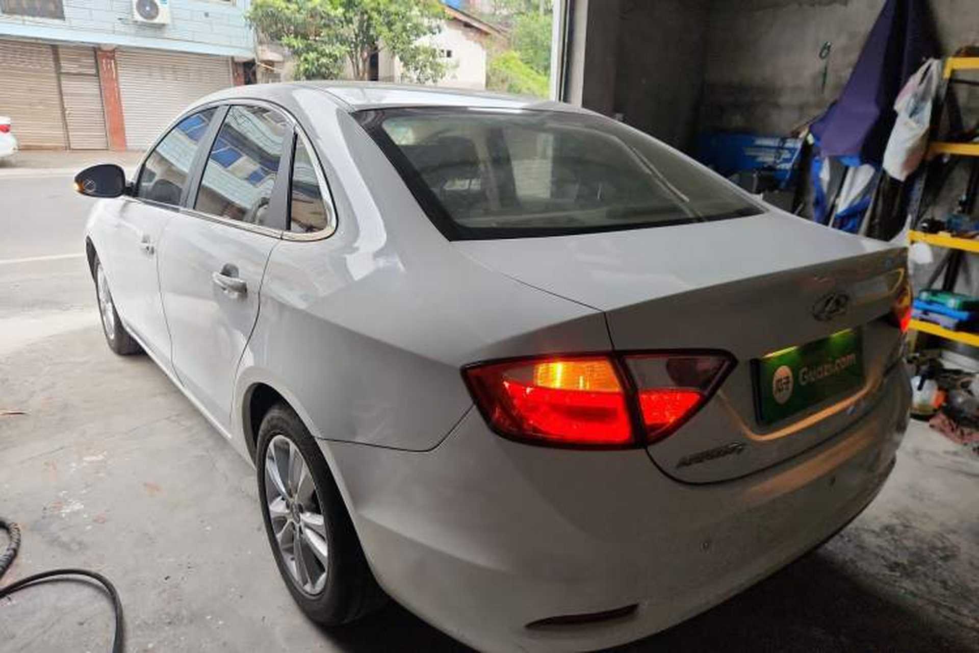 Used Chery Arrizo 7 2014 1.6L Manual ZhiCheng Edition Exterior 2