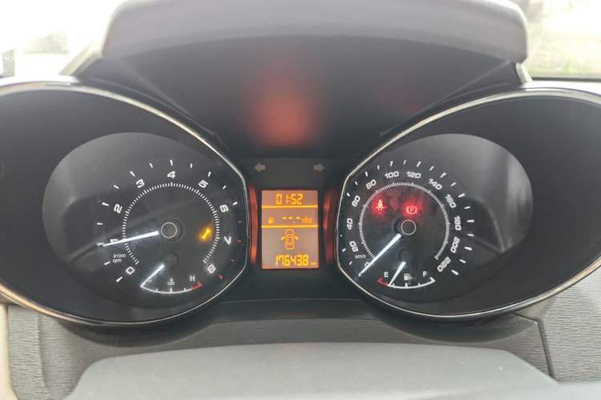 Used Chery Arrizo 7 2014 1.6L Manual ZhiCheng Edition Instrument Cluster