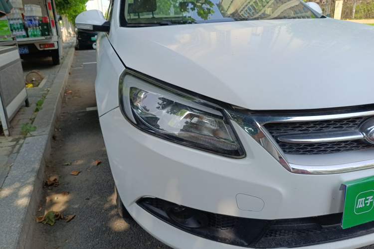 Used Chery Arrizo 7 2014 1.6L Manual ZhiCheng Edition Right Front Headlight