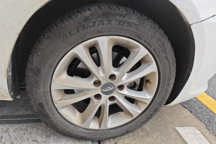 Used Chery Arrizo 7 2014 1.6L Manual ZhiCheng Edition Right Front Wheel Hub