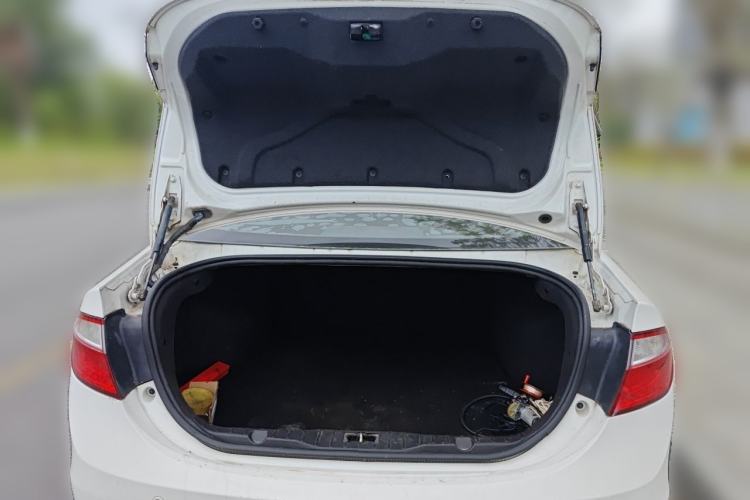 Used Chery Arrizo 7 2014 1.6L Manual ZhiShang Magic Edition Trunk