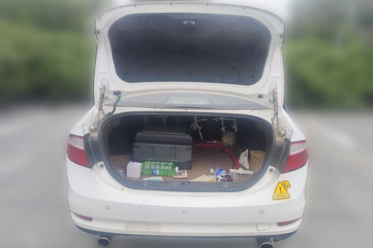 Used Chery Arrizo 7 2014 1.6L Manual ZhiCheng Edition Trunk
