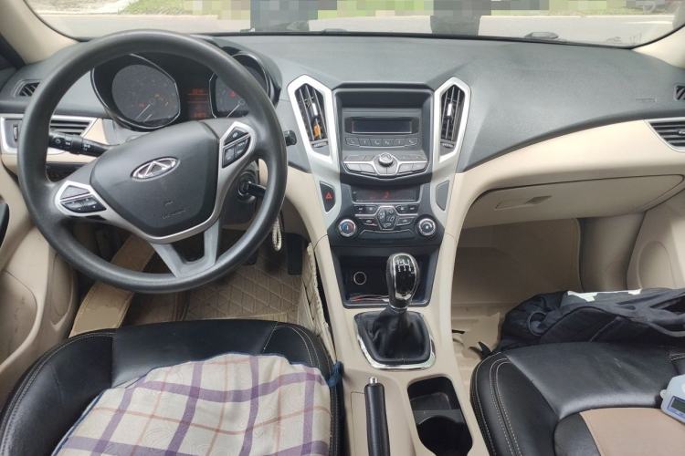 Used Chery Arrizo 7 2015 1.5T Manual Zhi Ling Edition Center Console