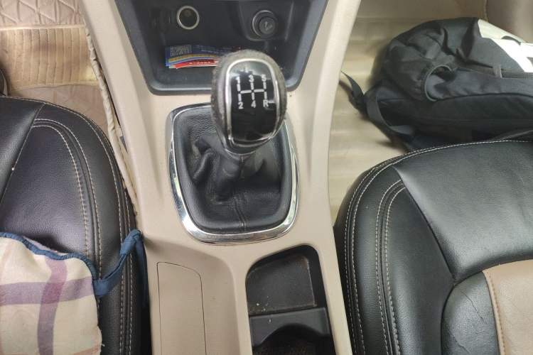 Used Chery Arrizo 7 2015 1.5T Manual Zhi Ling Edition Gear Lever