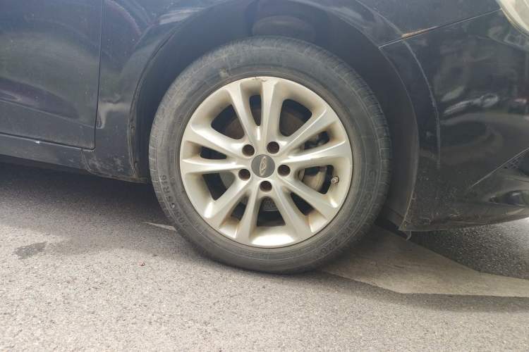 Used Chery Arrizo 7 2015 1.5T Manual Zhi Ling Edition Right Front Wheel Hub