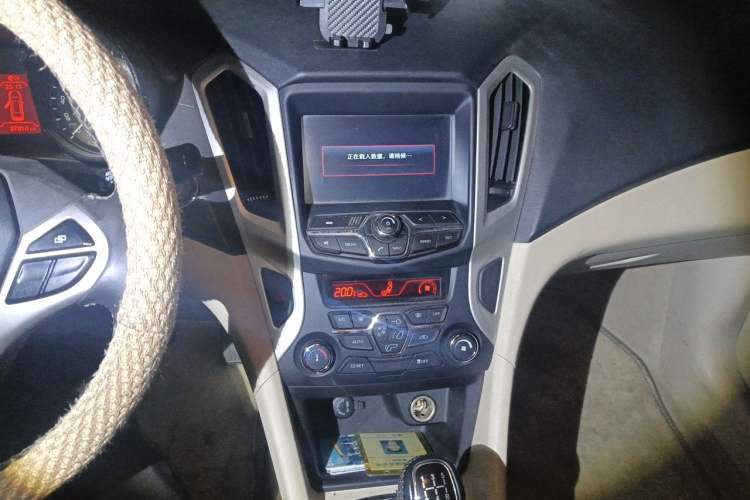 Used Chery Arrizo 7 2015 1.6L Manual ZhiXiang Edition Audio And AC Panel
