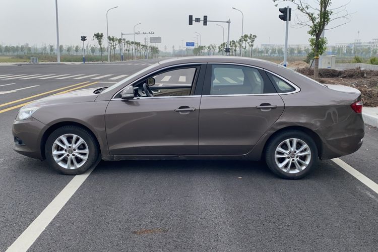 Used Chery Arrizo 7 2015 1.6L Manual ZhiShang Edition Exterior 2