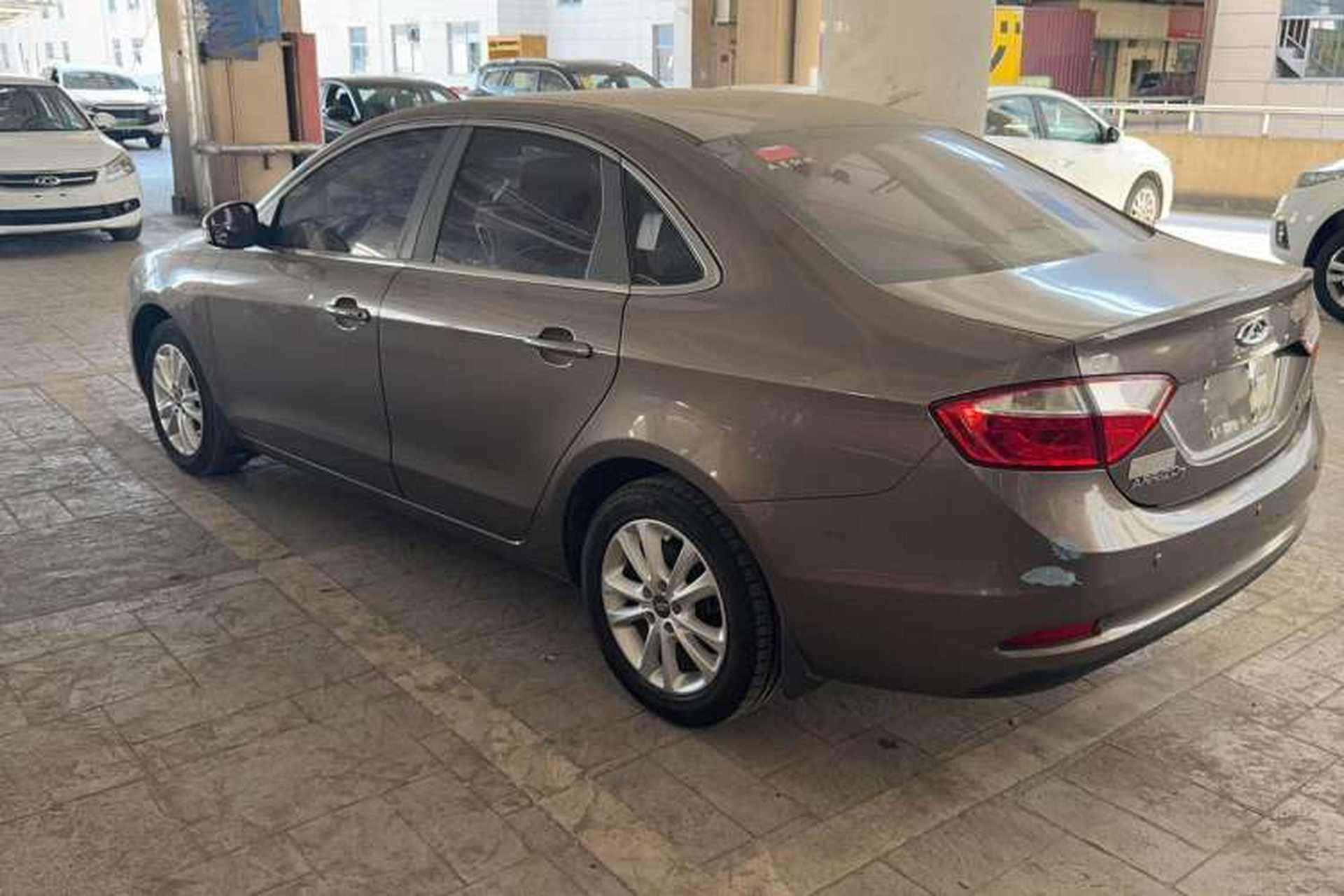 Used Chery Arrizo 7 2015 1.5T Manual ZhiXiang Edition Exterior 4